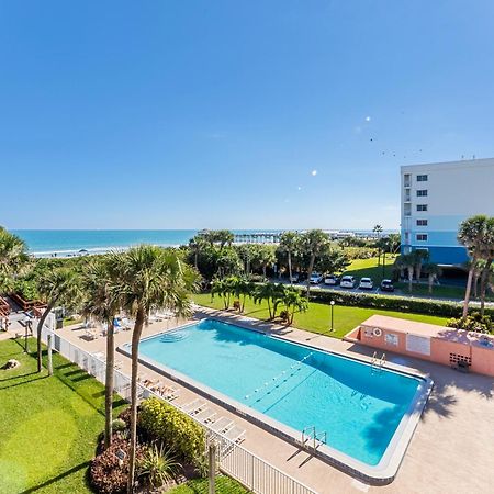 Cocoa Beach Towers Екстериор снимка