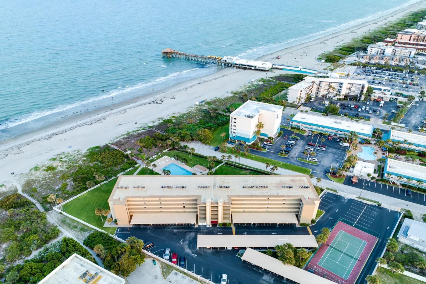 Cocoa Beach Towers Екстериор снимка