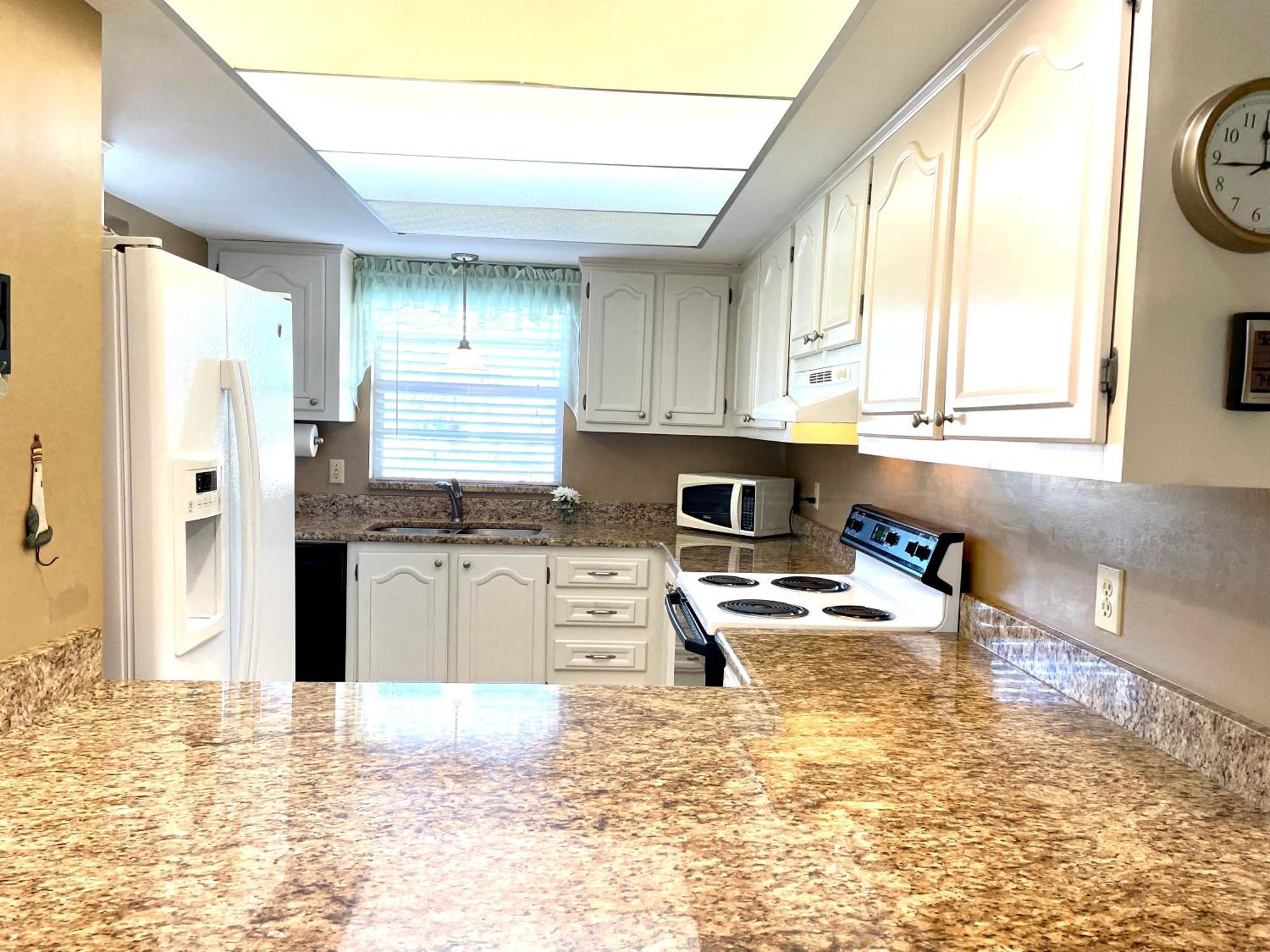 Cocoa Beach Towers Стая снимка
