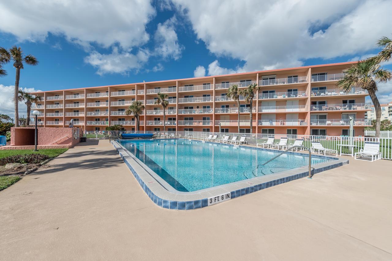 Cocoa Beach Towers Екстериор снимка